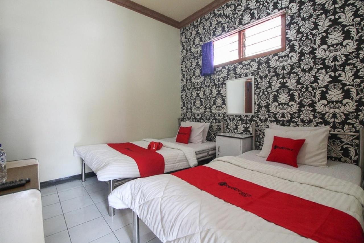 Reddoorz Near Sarangan Lake Magetan Dış mekan fotoğraf